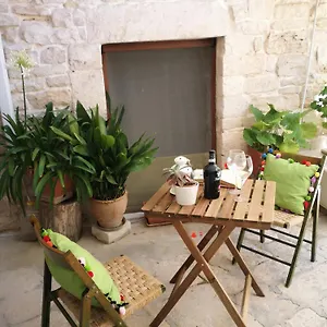 Corte Sagarriga Visconti Bed & Breakfast Giovinazzo